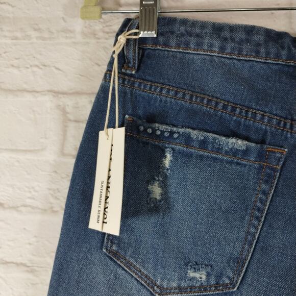 MS BlankNYC Women's The Warren Distressed Blue Ground Rules Denim Shorts NWT 26 - Picture 10 of 12